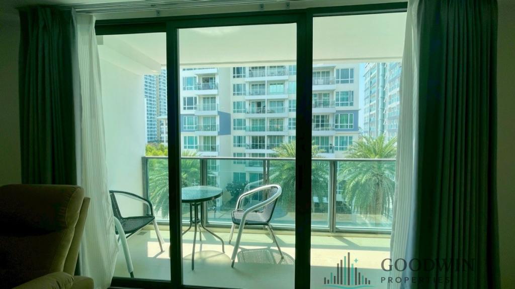 2 Bedrooms Condo @ Aurora Pratumnak