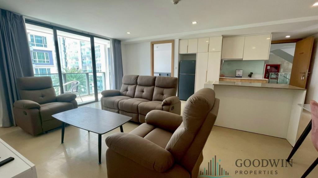 2 Bedrooms Condo @ Aurora Pratumnak