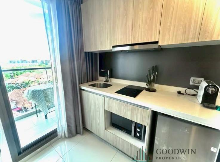 1 Bedroom Condo @ Arcadia Beach Resort