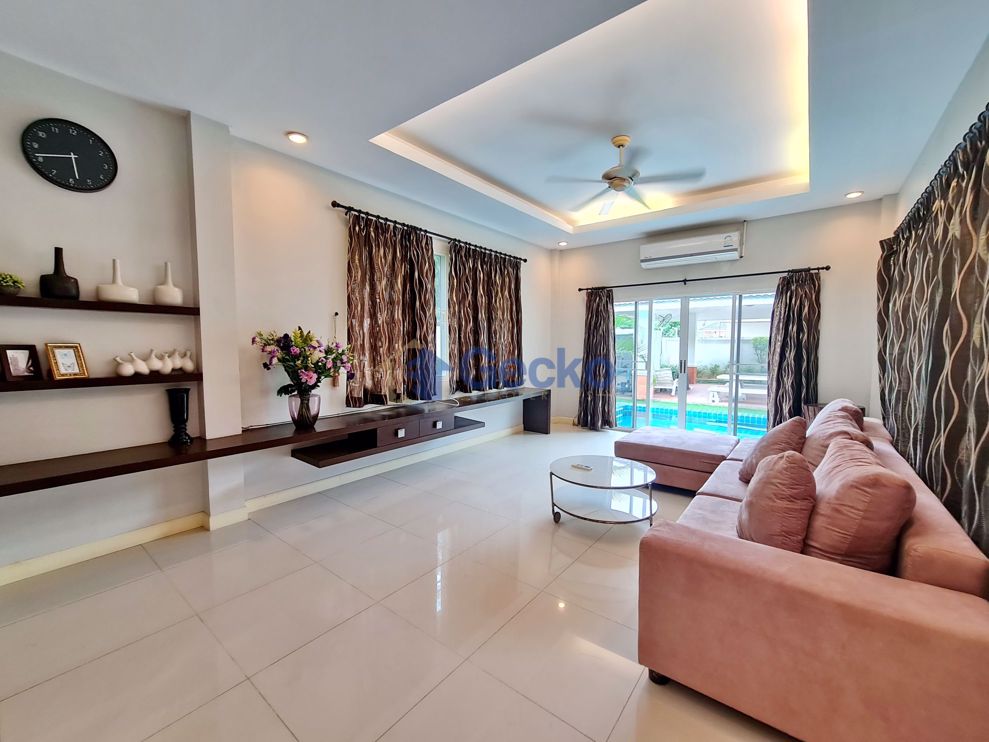 3 Bedrooms House in East Pattaya H003053