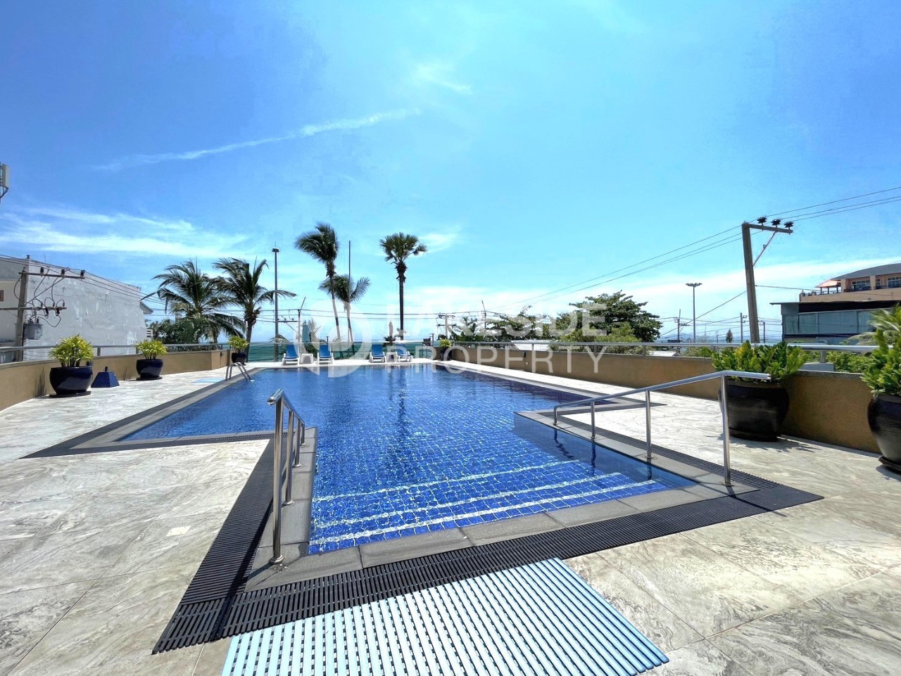 Coconut Beach Jomtien 4 Bedroom Condo for Rent